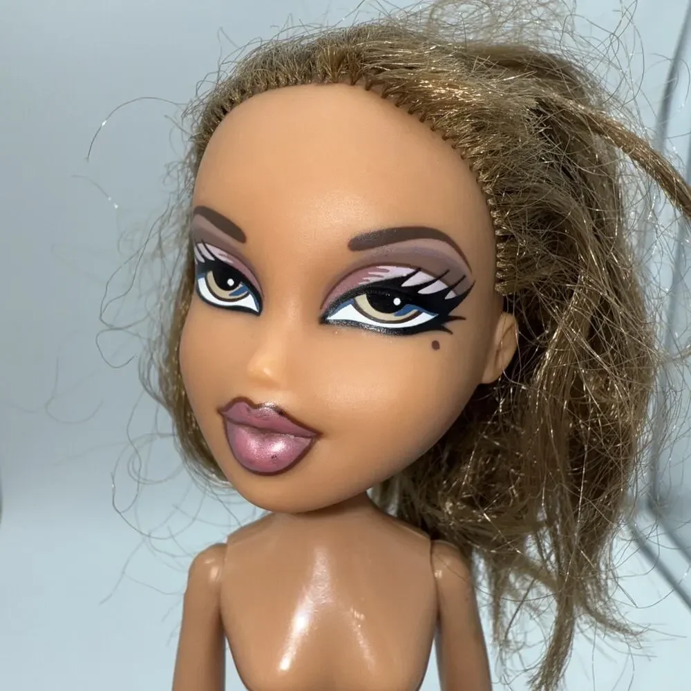 MGA 2001 Bratz Yasmin First Edition Original Doll Y2K Nude Brown Hair Green Eyes